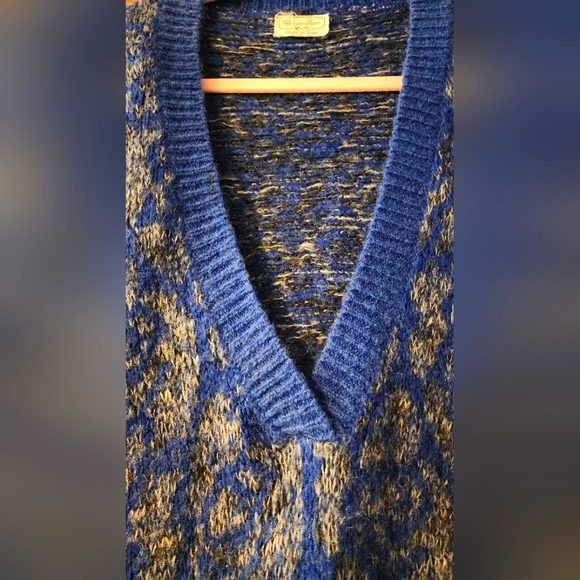 United Colors of Benetton Mohair Sweater sz 44, US 10, Made in Italy - Picture 5 of 12